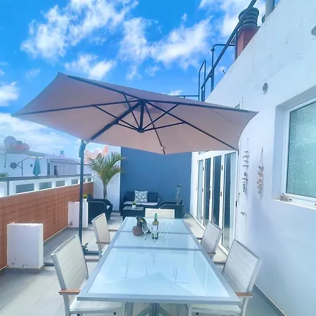 Sunny Terrace Apartment