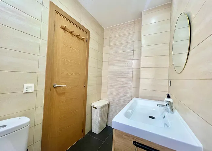 Sunny Terrace Apartment *